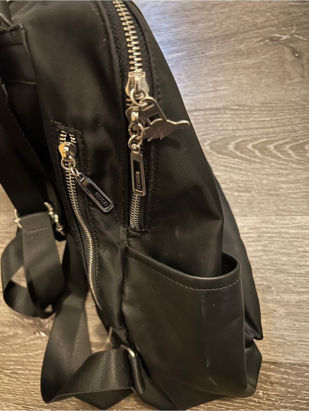 Roots Black nylon Backpack with faux leather accents - Picture 6 of 6